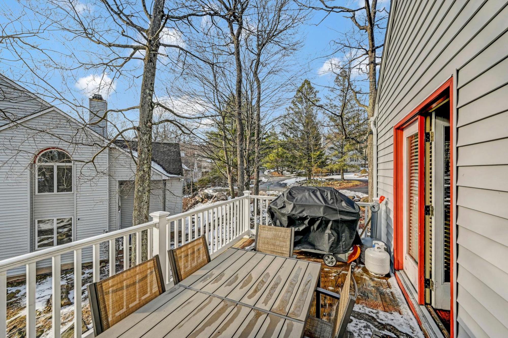 Poconos Paradise Lakeskihikewater Parkkids *