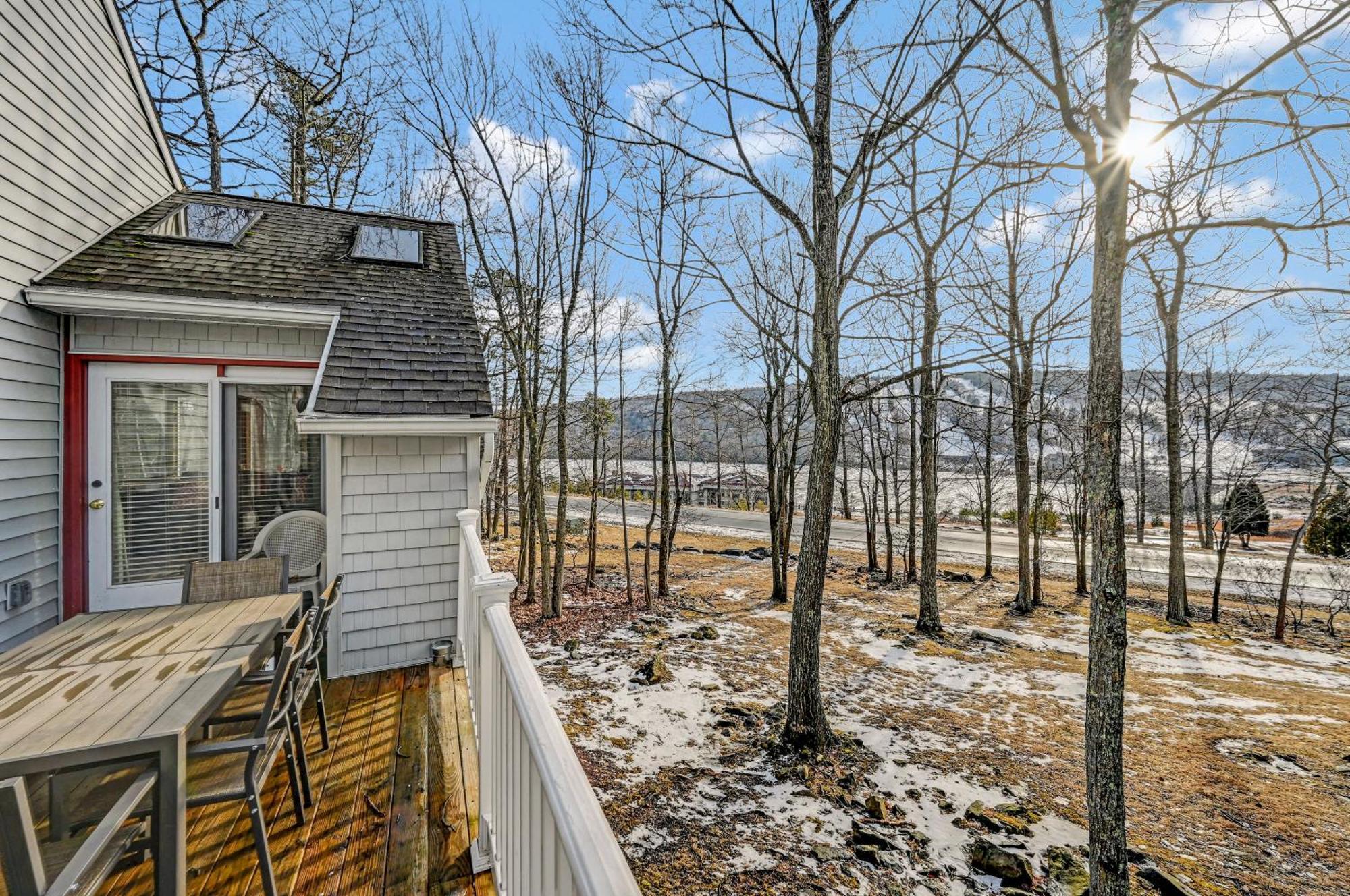 Poconos Paradise Lakeskihikewater Parkkids Lake Harmony